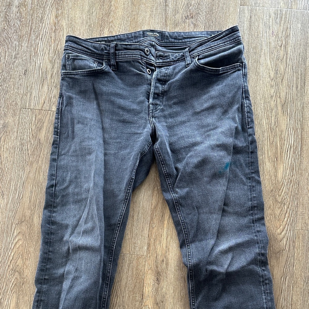 Jack & Jones Mike Tapered Jeans — 34x34 — Washed Black/Charcoal